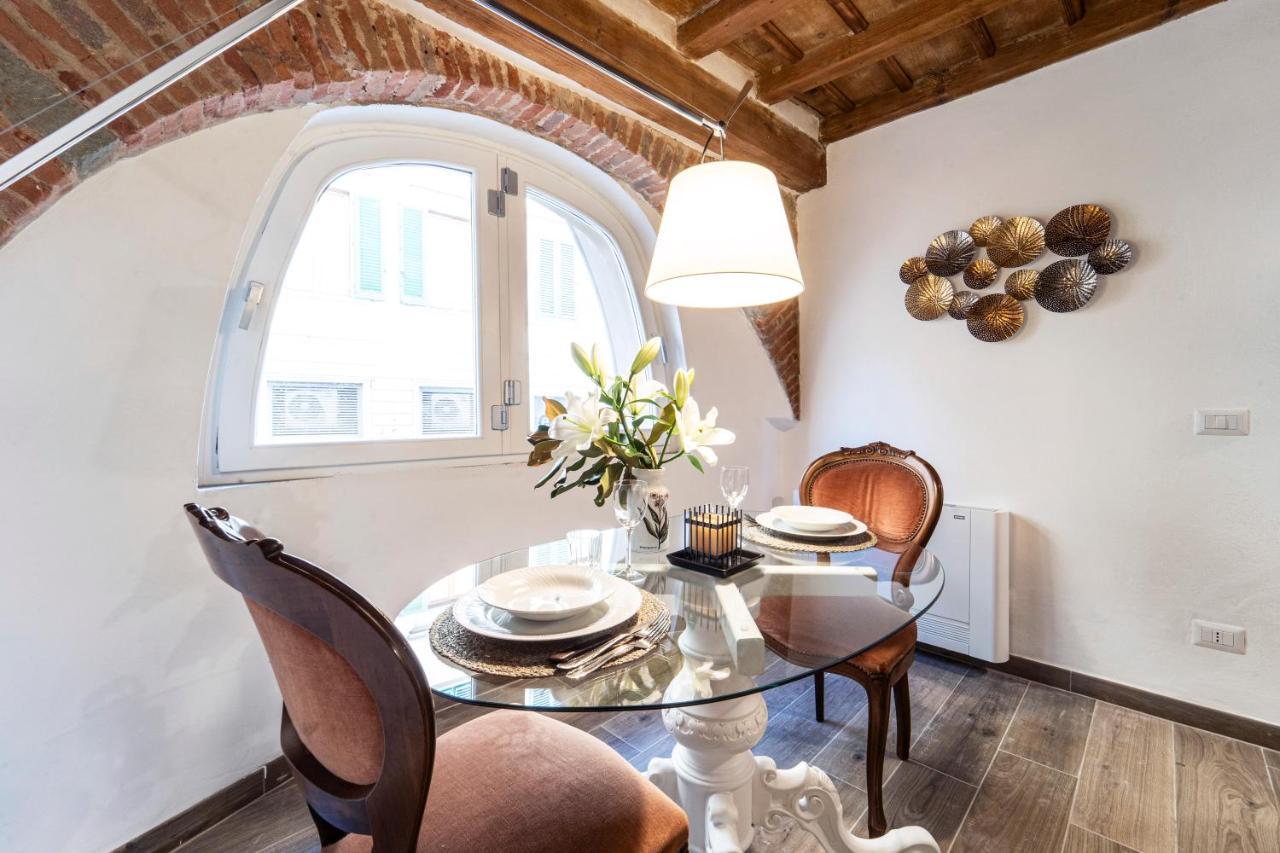 Palazzovilla Historic Building Luxury Suite فلورنس المظهر الخارجي الصورة
