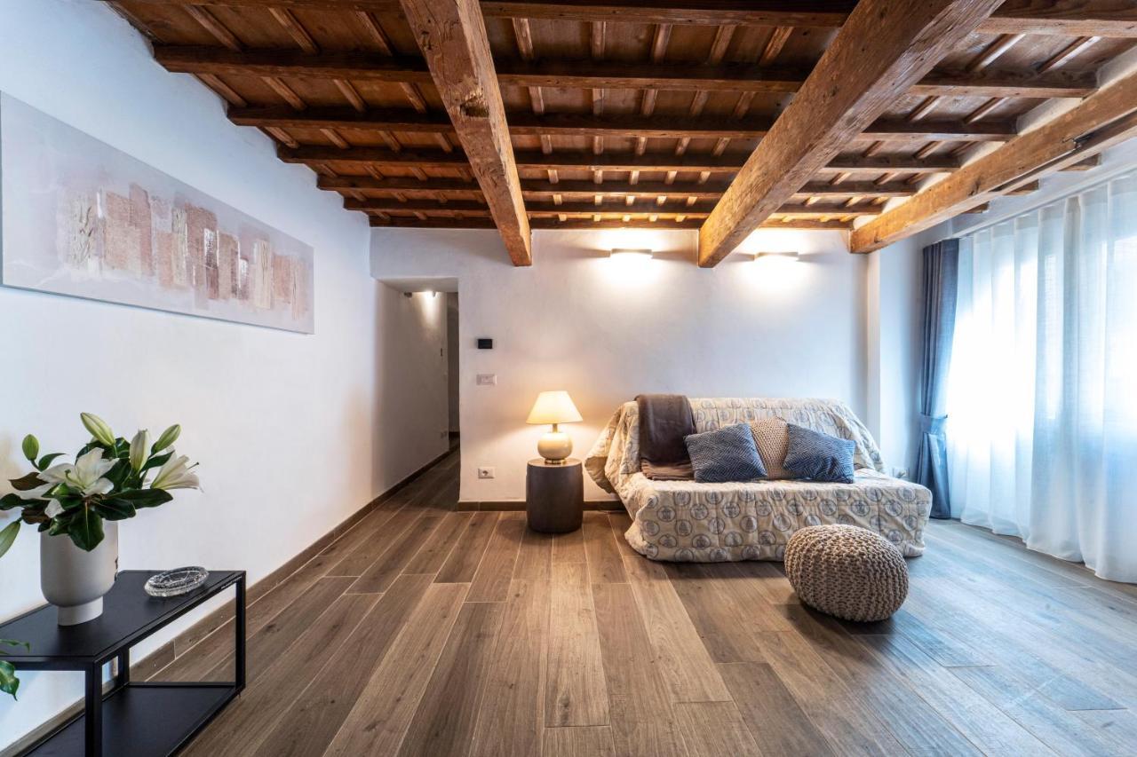 Palazzovilla Historic Building Luxury Suite فلورنس المظهر الخارجي الصورة