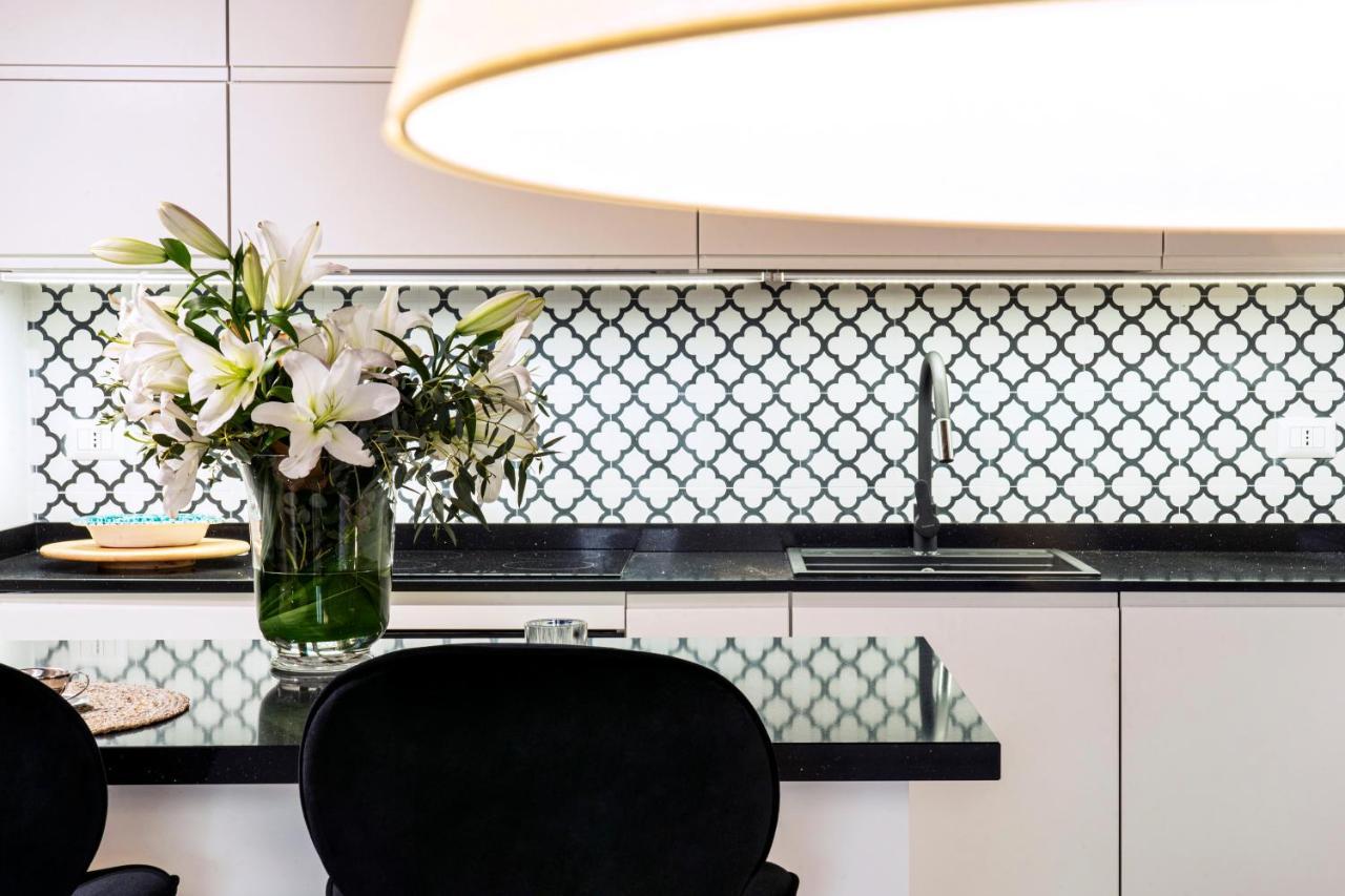 Palazzovilla Historic Building Luxury Suite فلورنس المظهر الخارجي الصورة
